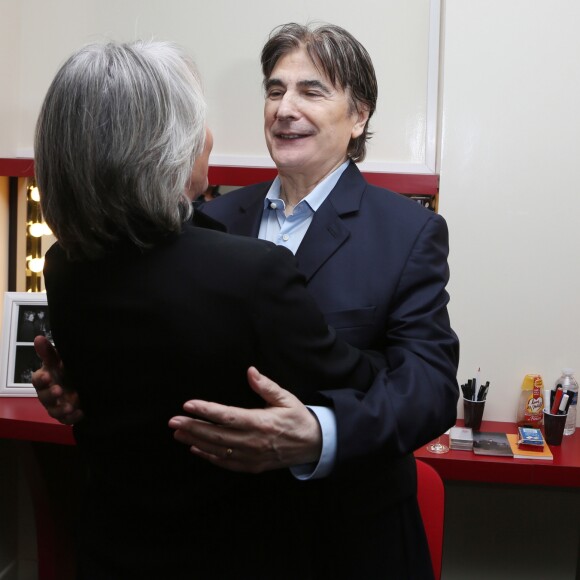 Serge Lama et sa femme Michèle - Après son troisième et dernier concert au Grand Rex, Serge Lama reçoit ses amis dans sa loge du Rex à Paris le 13 Octobre 2013