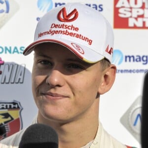 Mick Schumacher, le fils de Michael Schumacher, remporte le grand prix de Monza en formule 4 à Monza le 30 octobre 2016.