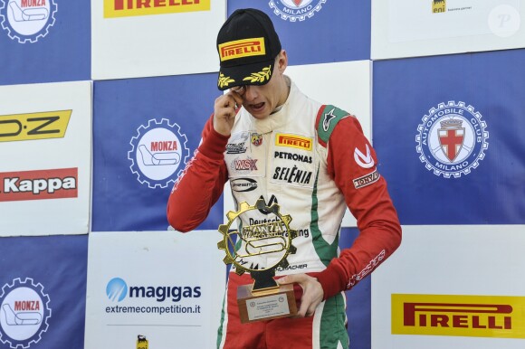 Mick Schumacher, le fils de Michael Schumacher, remporte le grand prix de Monza en formule 4 à Monza le 30 octobre 2016.