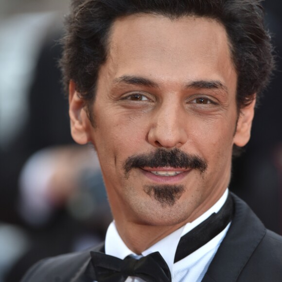 Tomer Sisley - Montée des marches du film "Money Monster" lors du 69e Festival International du Film de Cannes. Le 12 mai 2016. © Giancarlo Gorassini/Bestimage