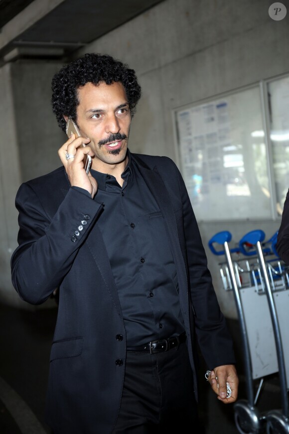 Tomer Sisley arrive à l'aéroport de Nice pour se rendre au 69ème festival international du film de Cannes à Nice le 12 mai 2016. Tomer Sisley at Nice Airport during the 69th Cannes International Film Festival in Nice on May 12, 2016.12/05/2016 - Nice