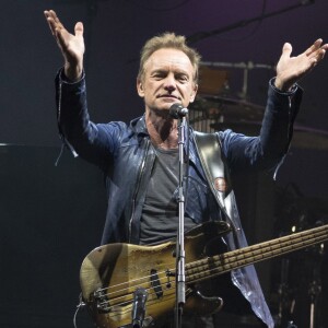 Sting en concert à Calgary au Canada le 23 juillet 2016.