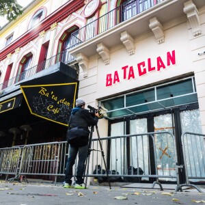 La nouvelle façade du Bataclan à Paris, le 27 octobre 2016, avant sa réouverture le 16 novembre avec un concert de Peter Doherty.