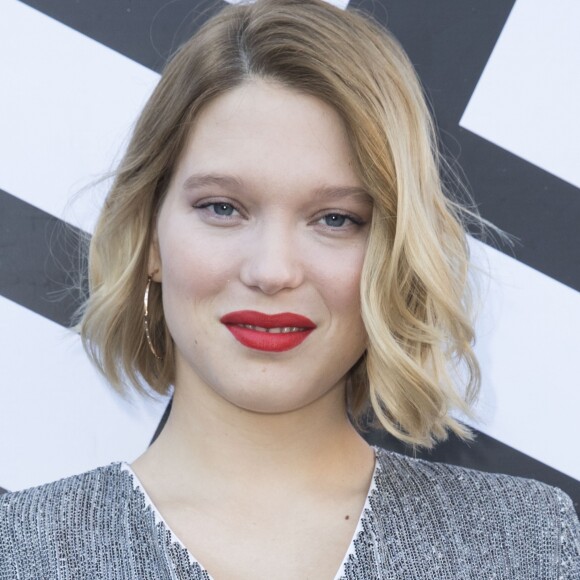 Léa Seydoux (enceinte) - Photocall au défilé de mode "Louis Vuitton" collection prêt-à-porter Printemps-Eté 2017 lors de la Fashion Week de Paris, place Vendôme, à Paris, France, le 5 octobre 2016. © Olivier Borde/Bestimage