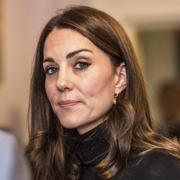 La duchesse Catherine de Cambridge visitait le Nelson Trust Women's Centre à Gloucester le 4 novembre 2016. Juste avant, elle s'était rendue à la prison d'Eastwood Park pour en savoir plus sur le quotidien des détenues et la manière dont le centre les aide.