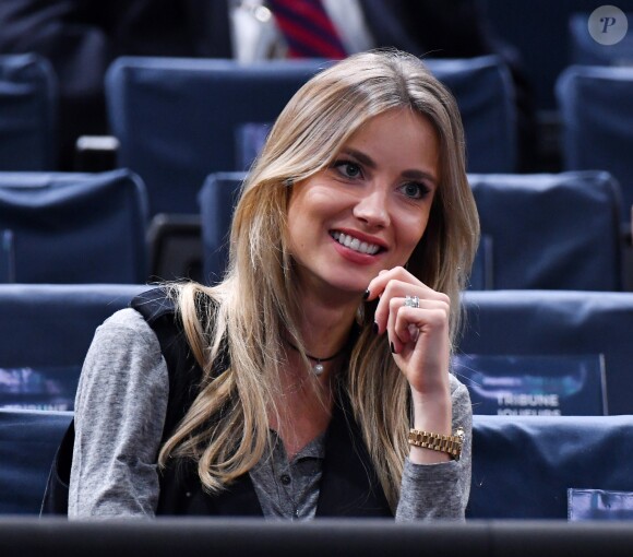 Ester Satorova, épouse de Tomas Berdych, au BNP Paribas Tennis Masters Paris 2016. Paris, le 4 novembre 2016.