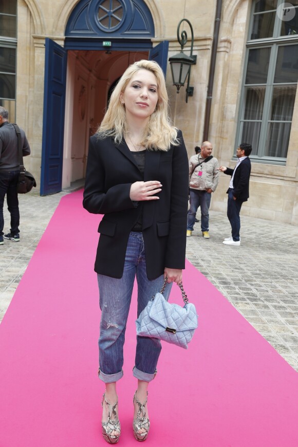 Camille Seydoux arrives at the Schiaparelli Haute Couture Fall