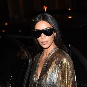 Info - 10 millions d'euros de bijoux volés à Kim Kardashian lors du braquage à Paris dont une bague à 4 millions d'euros - Kim Kardashian, Kanye West et Kourtney Kardashian se rendent à l'after-show "Balmain" au restaurant "Loulou" à Paris, le 29 septembre 2016.