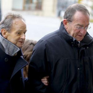 Jean-Pierre Pernaut et son son frère le docteur Jean-François Pernaut - Cérémonie religieuse des obsèques de Françoise Pernaut (Pillot) en la cathédrale Notre-Dame d'Amiens, France, le 19 octobre 2016. © Agence/Bestimage