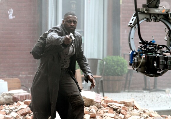 Jackie Earle Haley et Idris Elba sur le tournage de 'The Dark Tower' dans le quartier de Brooklyn à New York, le 10 juillet 2016.