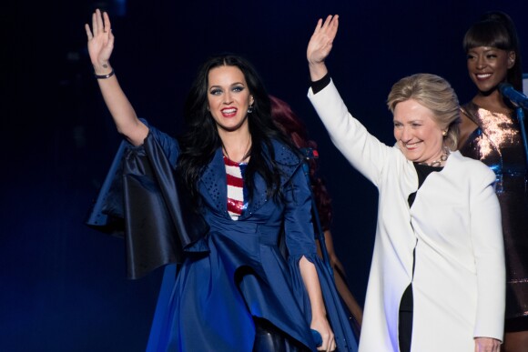Katy Perry en concert pour la campagne de Hillary Clinton à Philadelphie, le 5 novembre 2016 © Ricky Fitchett via Zuma/Bestimage