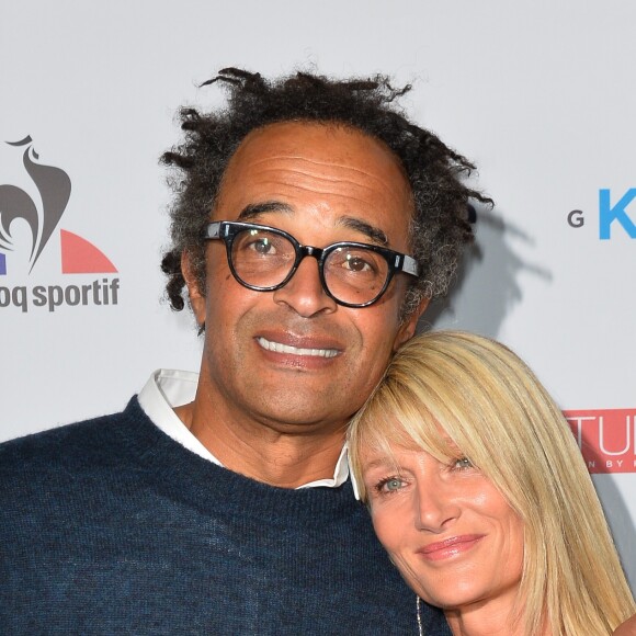 Yannick Noah et sa compagne Isabelle Camus à la soirée de gala des 20 ans de l'association "Fête le Mur" de Yannick Noah au Chalet des Iles à Paris le 9 novembre 2016.