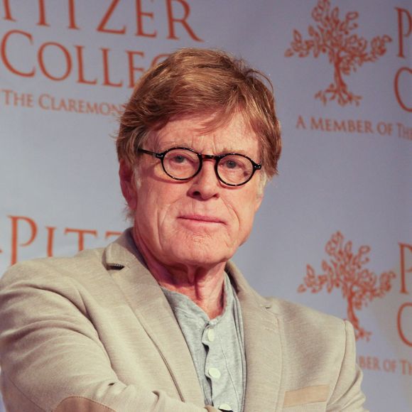 Robert Redford donne un discours au club de presse de l'Université Pitzer sur le sujet "Fossil Fuel Divestment-Climate Action Model" à Los Angeles, le 13 avril 2014.
