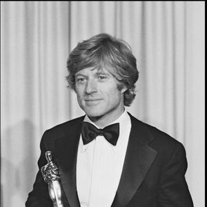 ARCHIVES - ROBERT REDFORD, OSCAR DU MEILLEUR REALISATEUR POUR LE FILM "DES GENS COMME LES AUTRES" EN 1981