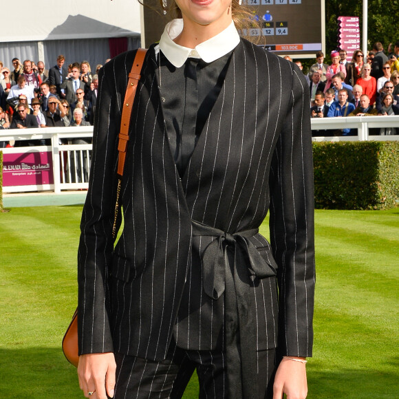 Ophélie Meunier au 95ème Qatar Prix de l'Arc de Triomphe à l'Hippodrome de Chantilly le 2 octobre 2016.