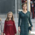 Le roi Felipe VI d'Espagne était accompagné de sa femme la reine Letizia d'Espagne et leurs filles la princesse Leonor des Asturies et l'infante Sofia le 17 novembre 2016 au Parlement (Palacio de los Cortes) à Madrid pour l'inauguration de la XIIe législature de l'Espagne.