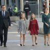 Le roi Felipe VI d'Espagne était accompagné de sa femme la reine Letizia d'Espagne et leurs filles la princesse Leonor des Asturies et l'infante Sofia le 17 novembre 2016 au Parlement (Palacio de los Cortes) à Madrid pour l'inauguration de la XIIe législature de l'Espagne.