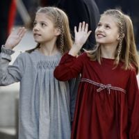 Letizia et Felipe d'Espagne: Leonor et Sofia impeccables pour un moment solennel