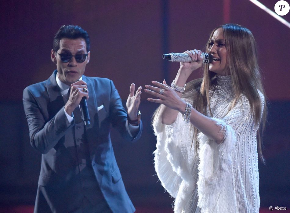 Marc Anthony Et Jennifer Lopez Interprétant Leur Titre Olvidame Y Pega La Vuelta Lors De La 17e 6805