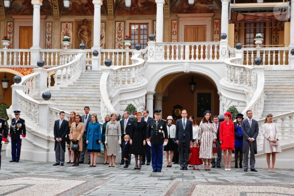 Pierre Casiraghi et sa femme Beatrice Borromeo, enceinte de six mois de leur premier enfant, ont pris part avec la famille princière de Monaco aux célébrations de la Fête nationale monégasque le 19 novembre 2016. © Olivier Huitel / Crystal Pictures / Pool Restreint Monaco / Bestimage