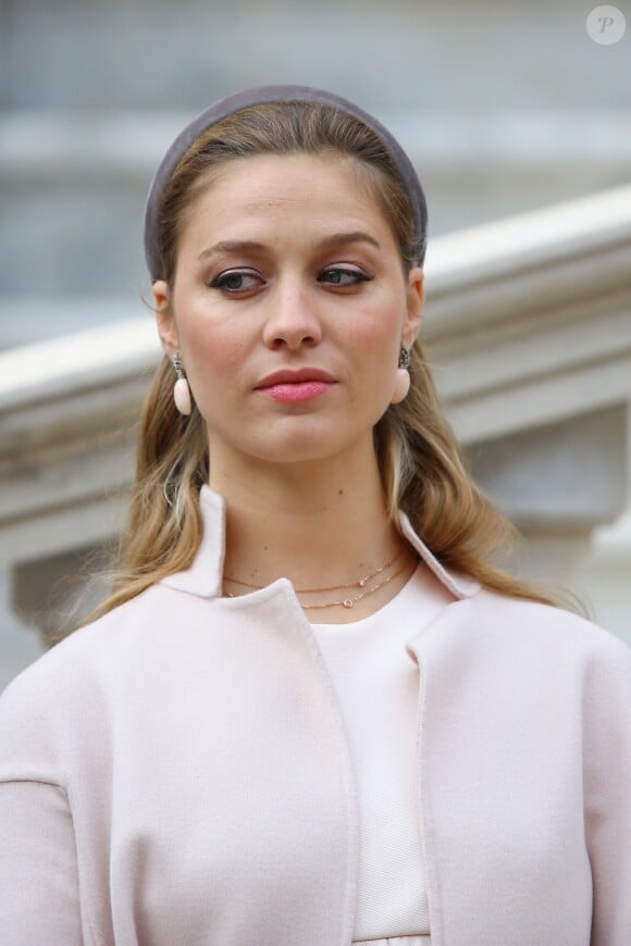 Beatrice Borromeo, femme de Pierre Casiraghi, enceinte de six mois de leur premier enfant, dans la cour d'honneur du palais princier à Monaco lors des célébrations de la Fête nationale monégasque le 19 novembre 2016. Sa première apparition officielle depuis la révélation de sa grossesse. © Olivier Huitel / Crystal Pictures / Pool Restreint Monaco / Bestimage