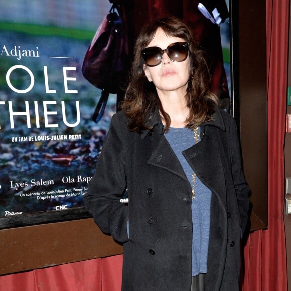 Exclusif - Isabelle Adjani - Avant-première du film de Louis-Julien Petit "Carole Matthieu" produit par Liza Benguigui, Yamina Benguigui et Marc Ladreit de Lacharrière au cinéma Elysées Biarritz à Paris le 17 octobre 2016. Le film sera diffusé sur Arte le 17 novembre et au cinéma le 5 décembre. © Veeren/Bestimage