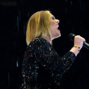 Adele à la Talking Stick Arena de Phoenix, en Arizona, le 21 novembre 2016