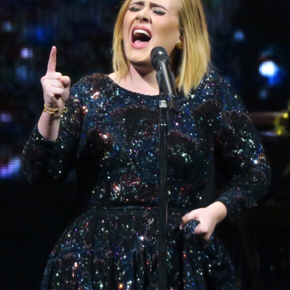 Adele à la Talking Stick Arena de Phoenix, en Arizona, le 21 novembre 2016