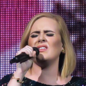 La diva Adele à la Talking Stick Arena de Phoenix, en Arizona, le 21 novembre 2016