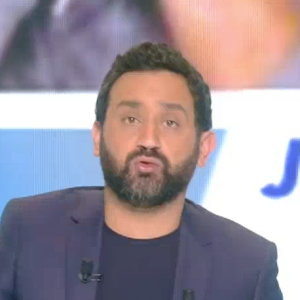 Cyril Hanouna répond au CSA dans l'émission "Touche pas à mon poste" sur C8. Le 23 novembre 2016.