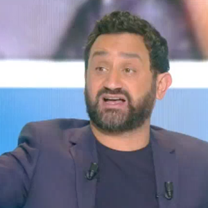 Cyril Hanouna répond au CSA dans l'émission "Touche pas à mon poste" sur C8. Le 23 novembre 2016.