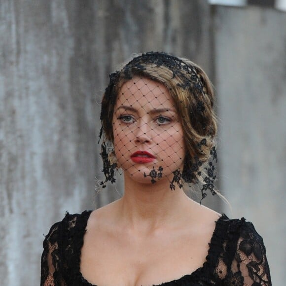 Amber Heard sur le tournage du film "London Fields" à Londres le 19 septembre 2013.