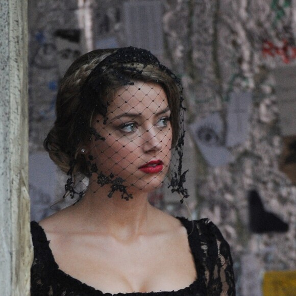 Amber Heard sur le tournage du film "London Fields" à Londres le 19 septembre 2013.