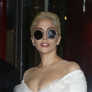 Lady Gaga à la sortie des studios NRJ à Paris, le 29 novembre 2016.