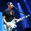Brian Molko, chanteur et guitariste du groupe de rock alternatif britannique Placebo, en concert à l'AccordHotels Arena de Paris, France, le 29 novembre 2016. © Lise Tuillier