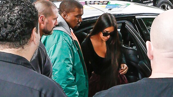 Kanye West quitte l'hôpital : Kim Kardashian l'accompagne, Kendall prie