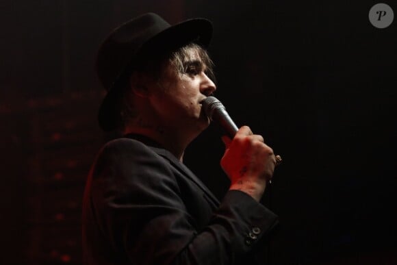 Pete Doherty en concert au Bataclan à Paris le 16 novembre 2016.