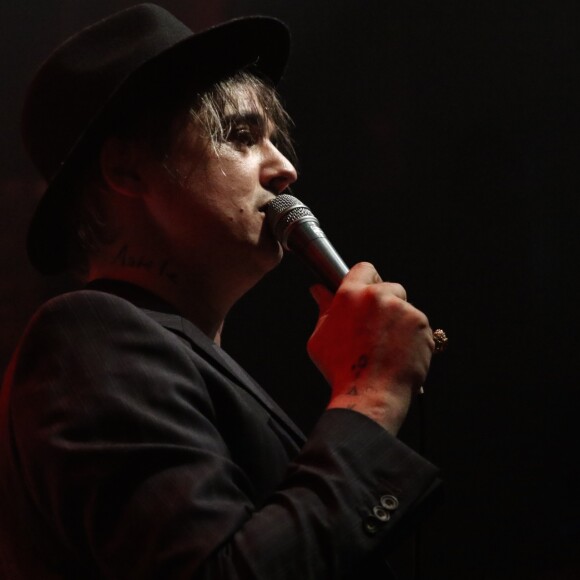 Pete Doherty en concert au Bataclan à Paris le 16 novembre 2016.