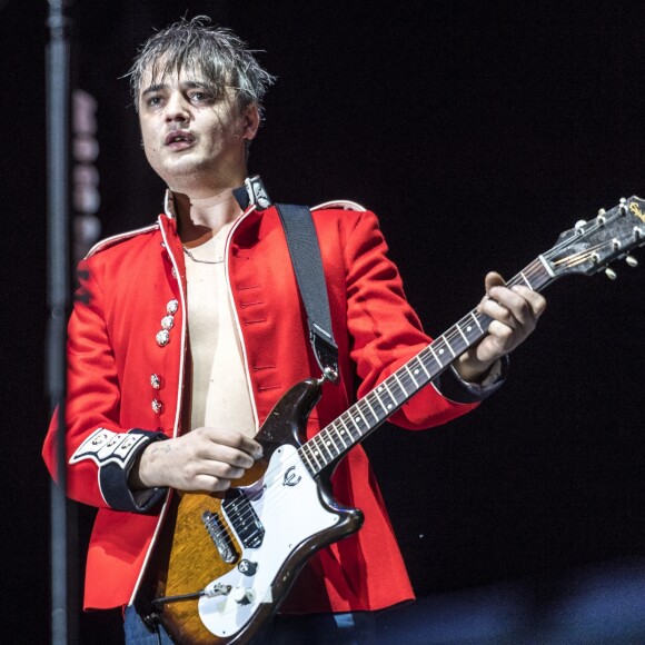 Pete Doherty lors du concert de son groupe anglais The Libertines pendant le Festival de musique Way Out West à Göteborg, le 12 août 2016.