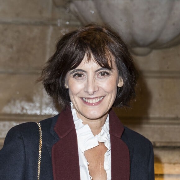 Inès de La Fressange au défilé Chanel Métiers d'Art 2016/2017 à l'hôtel Ritz à Paris le 6 décembre 2016. © Olivier Borde / Bestimage