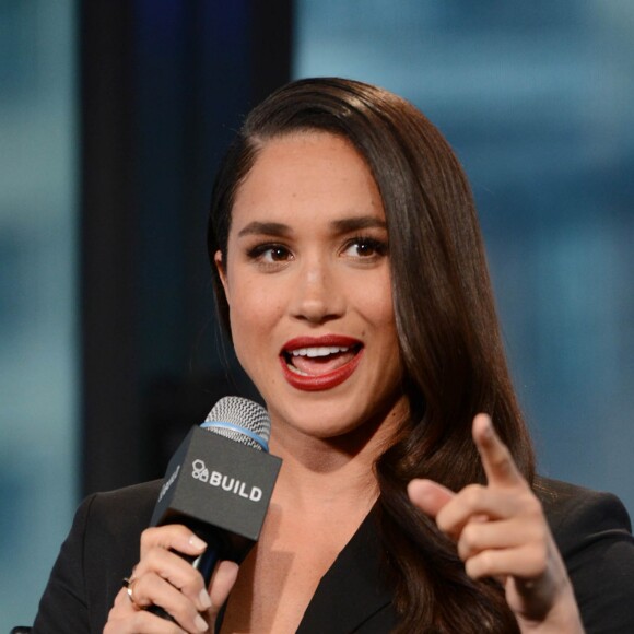 Meghan Markle lors d'une conférence pour la série "Suits" à New York le 17 mars 2016