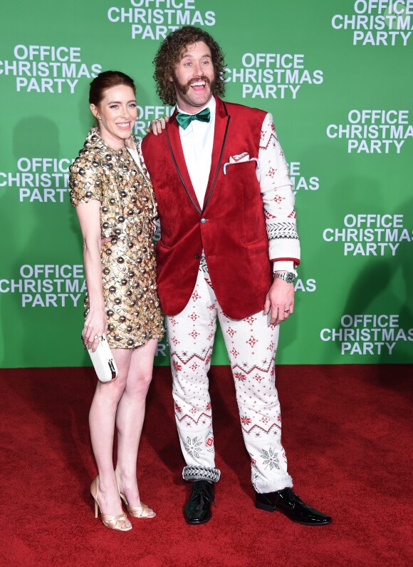 T.J. Miller et sa femme Kate Gorney à l'avant-première du film Joyeux Bordel le 7 décembre 2016 à Los Angeles
