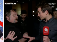 Quotidien : Un journaliste violemment bousculé en direct !