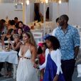 Kobe Bryant, sa femme Vanessa Laine et leurs filles Natalia Diamante et Gianna Maria-Onore en vacances à Mykonos le 24 juin 2014.