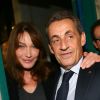Carla Bruni-Sarkozy et son mari Nicolas Sarkozy assiste au meeting de Saint-Maur-des-Fossés le 14 novembre 2016.
