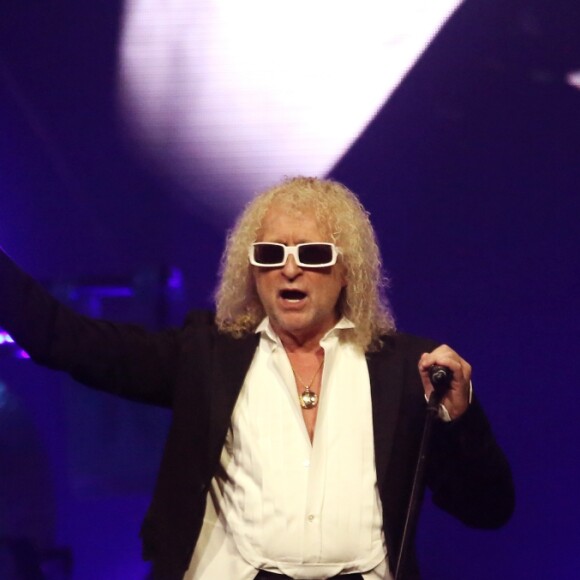 Exclusif - Michel Polnareff lors de son concert à la patinoire de Mériadeck à Bordeaux, le 30 novembre 2016. © Patrick Bernard-Quentin Salinier/Bestimage