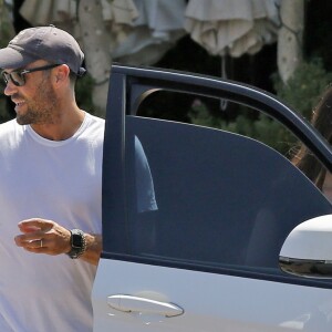 Megan Fox et son mari Brian Austin Green à la sortie du restaurant Geoffrey à Malibu, Californie, Etats-Unis, le 5 juillet 2016