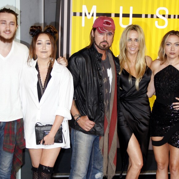 Braison Cyrus, Tish Cyrus, Noah Cyrus, Billy Ray Cyrus et Brandi Glenn Cyrus - Soirée des MTV Video Music Awards à Los Angeles le 30 aout 2015.