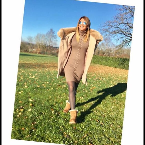 Amélie Neten sexy sur Instagram, décembre 2016