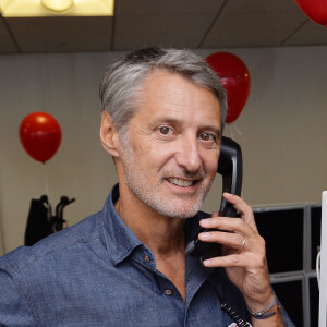 Antoine de Caunes - 12e édition du "BGC Charity Day" à Paris le 12 septembre 2016 en mémoire aux 658 collaborateurs du groupe BGC partners (leader mondial du courtage interbancaire) disparus il y a 15 ans dans les attentats du World Trade Center le 11 septembre 2001.